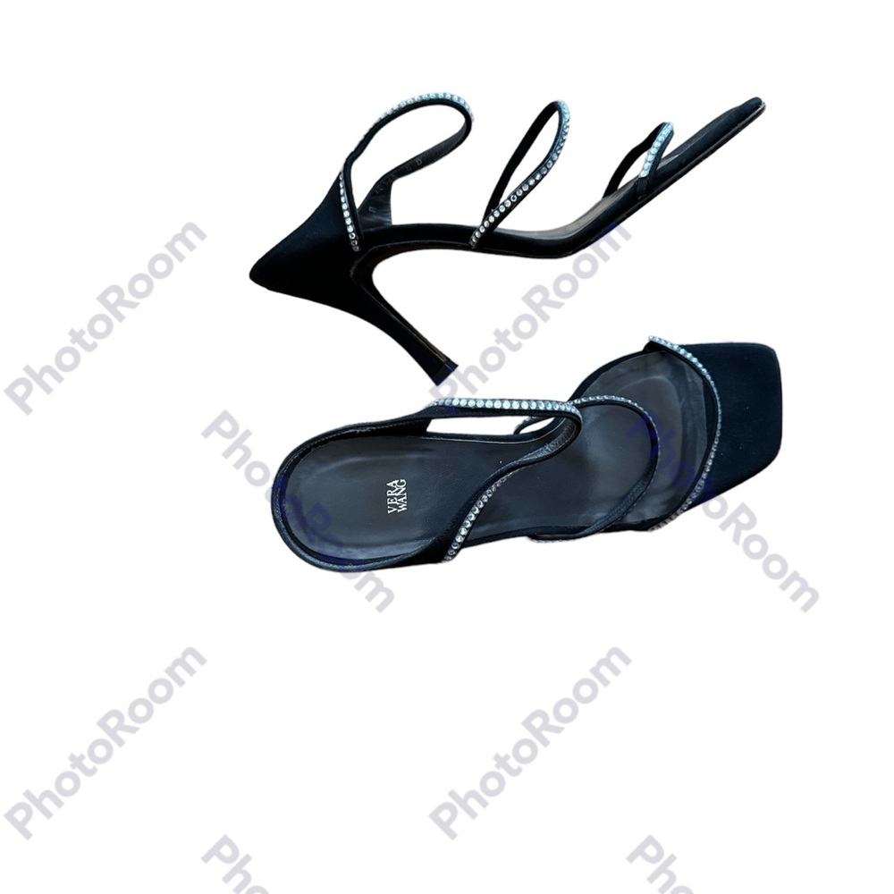 Vera Wang heels decorated by small crystals size 8